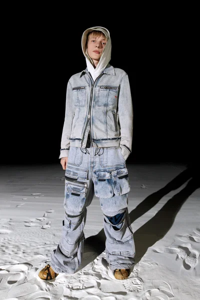 Look 17